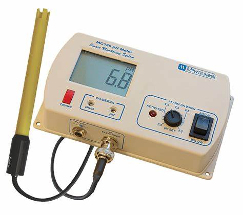Les MC120 sont conçus pour surveiller en continu les valeurs de pH. Chaque unité dispose d'un point de consigne sélectionnable par l'utilisateur. Une alarme visuelle LED est activée et clignote lorsque le niveau de pH augmente au-dessus ou au-dessous (sélectionné par l'utilisateur) de ce point de consigne..